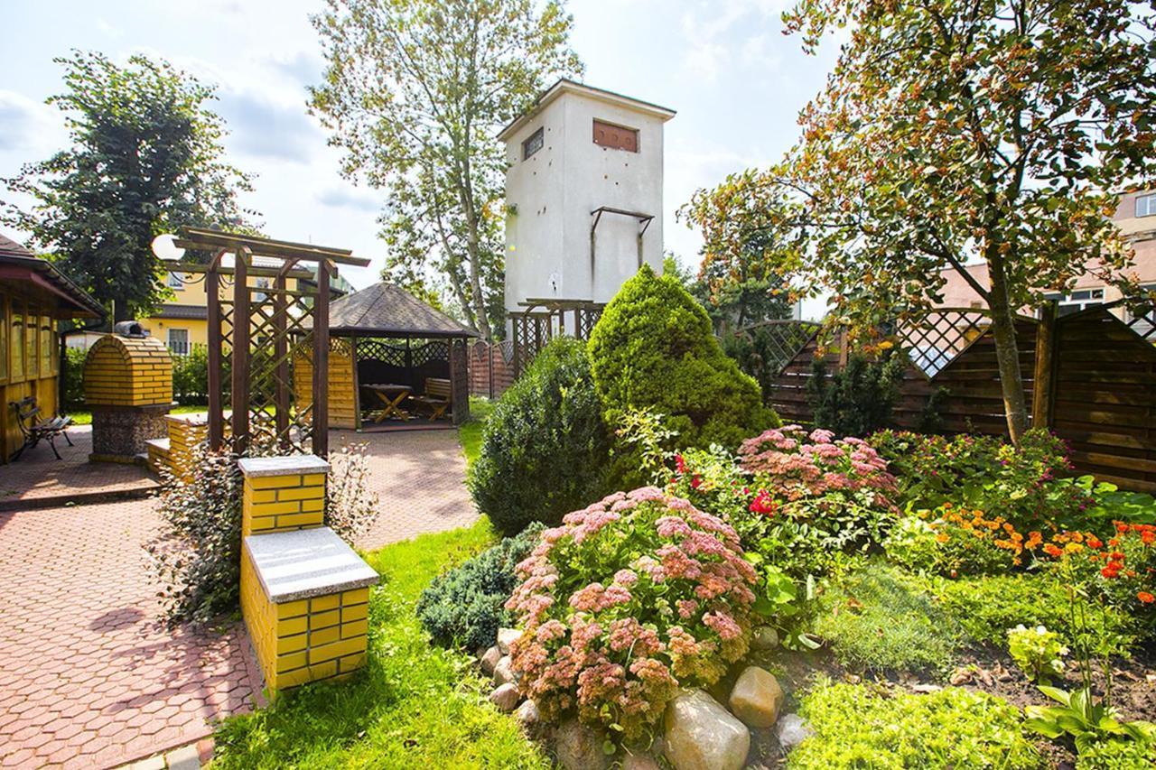Hotel Unibus Bielsk Podlaski Exteriör bild